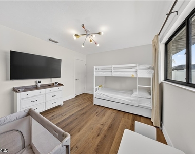 612 Sw 51st Terrace - Photo Thumbnail 24