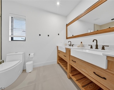612 Sw 51st Terrace - Photo Thumbnail 20