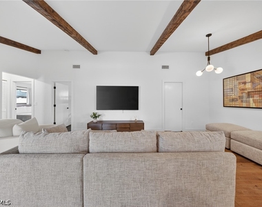 612 Sw 51st Terrace - Photo Thumbnail 10