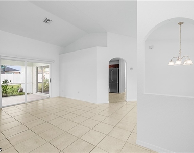 4318 Sw 9th Avenue - Photo Thumbnail 8