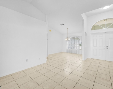 4318 Sw 9th Avenue - Photo Thumbnail 6