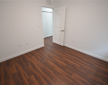 1820 French Street - Photo Thumbnail 5