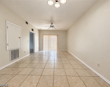 4606 Se 5th Avenue - Photo Thumbnail 3