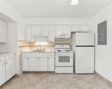 4956 Viceroy Street - Photo Thumbnail 9