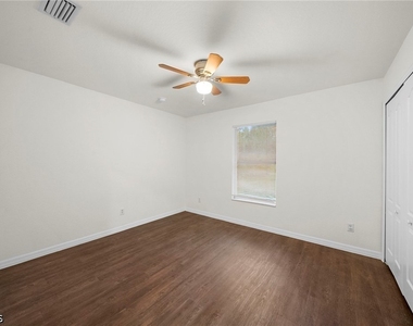 2813 34th Street W - Photo Thumbnail 18