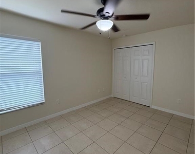1422 Sw 47th Terrace - Photo Thumbnail 6