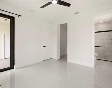 4820 Golfview Boulevard - Photo Thumbnail 12