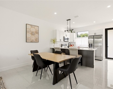 4820 Golfview Boulevard - Photo Thumbnail 7