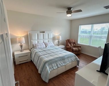 10531 Canal Brook Lane - Photo Thumbnail 6