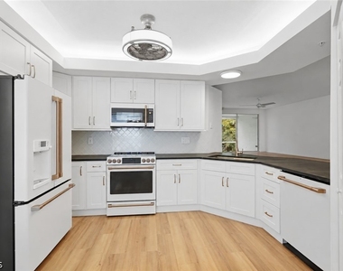6801 Satinleaf Road S - Photo Thumbnail 2
