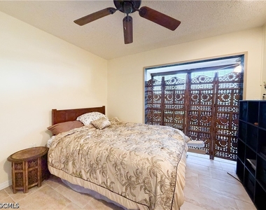 5713 Foxlake Drive - Photo Thumbnail 9