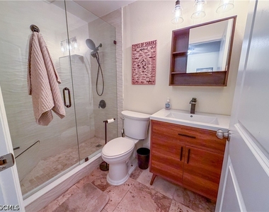 5713 Foxlake Drive - Photo Thumbnail 7