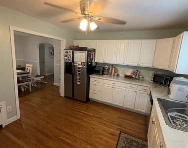 424-426 Greylock - Photo Thumbnail 7