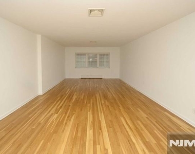 20-30 Ridge - Photo Thumbnail 5