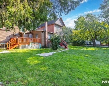 85 Franklin - Photo Thumbnail 13