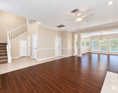 1385 El Camino Village Drive - Photo Thumbnail 3