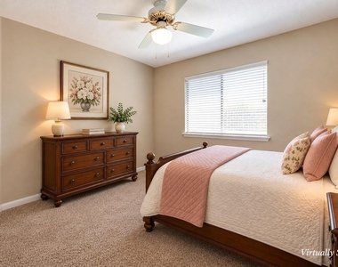 1385 El Camino Village Drive - Photo Thumbnail 17