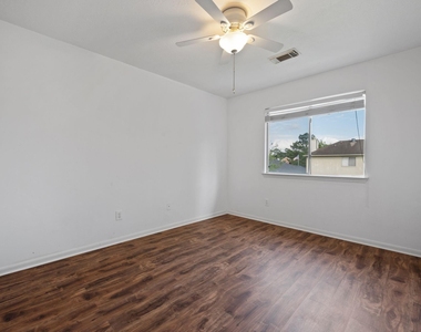 26900 Castlecliff Lane - Photo Thumbnail 26