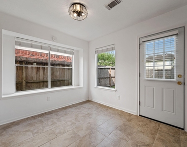 26900 Castlecliff Lane - Photo Thumbnail 14
