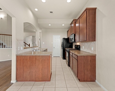 6103 Schaumburg Drive - Photo Thumbnail 4