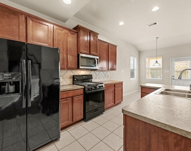 6103 Schaumburg Drive - Photo Thumbnail 6