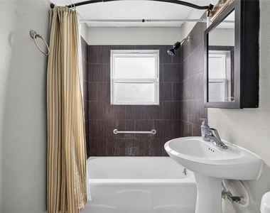 3501 Brewster - Photo Thumbnail 10