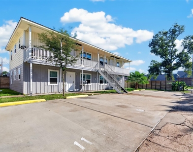 3501 Brewster - Photo Thumbnail 1