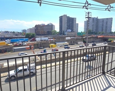 201 Bridge - Photo Thumbnail 6