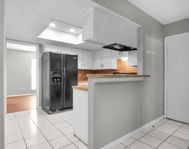 7003 Fox Knoll Lane - Photo Thumbnail 15
