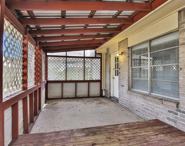 7003 Fox Knoll Lane - Photo Thumbnail 35