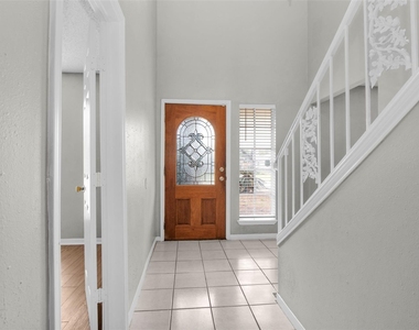7003 Fox Knoll Lane - Photo Thumbnail 6