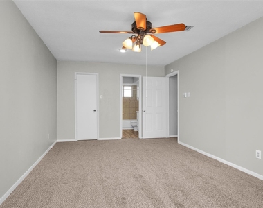 7003 Fox Knoll Lane - Photo Thumbnail 23