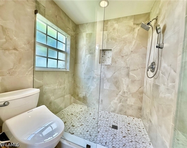 3033 Driftwood Way - Photo Thumbnail 13
