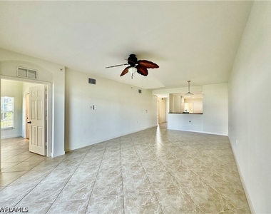3033 Driftwood Way - Photo Thumbnail 9