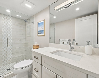 3000 Gulf Shore Boulevard N - Photo Thumbnail 18