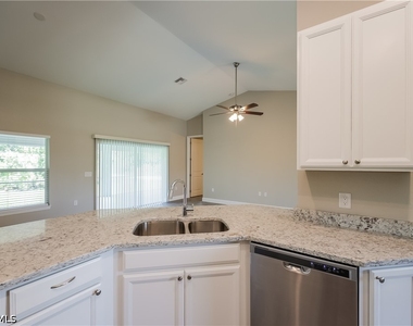 2519 24th Street W - Photo Thumbnail 4