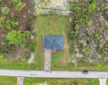 816 Palomino Street E - Photo Thumbnail 10