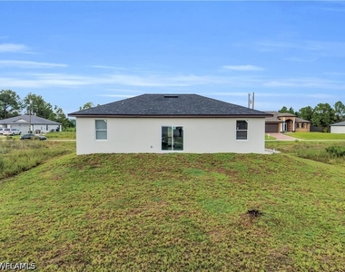 816 Palomino Street E - Photo Thumbnail 14