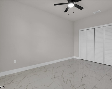 816 Palomino Street E - Photo Thumbnail 16