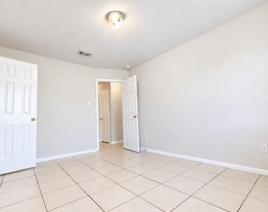 7015 Biton Drive - Photo Thumbnail 16