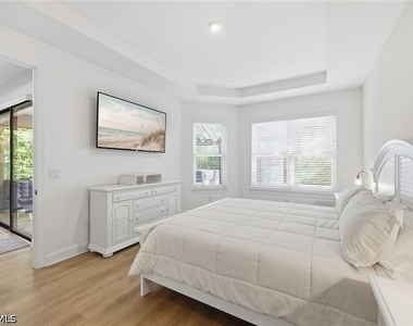 15138 Tolmino Street - Photo Thumbnail 14