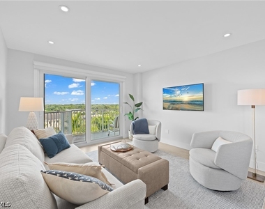 1300 Gulf Shore Boulevard N - Photo Thumbnail 4