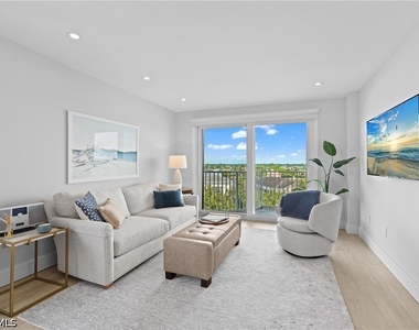 1300 Gulf Shore Boulevard N - Photo Thumbnail 1
