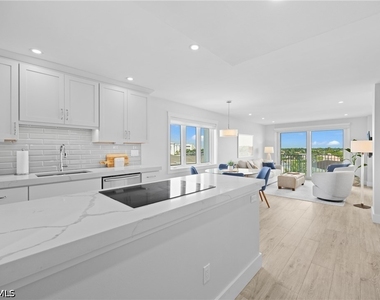 1300 Gulf Shore Boulevard N - Photo Thumbnail 6