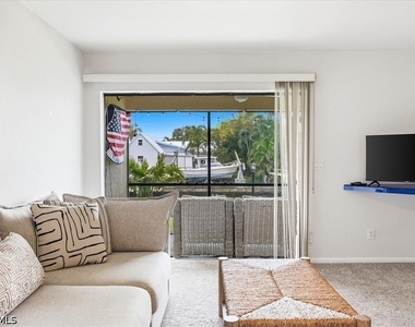 4805 Sorrento Court - Photo Thumbnail 11
