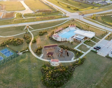 29051 Tall Wildgrass Court - Photo Thumbnail 22
