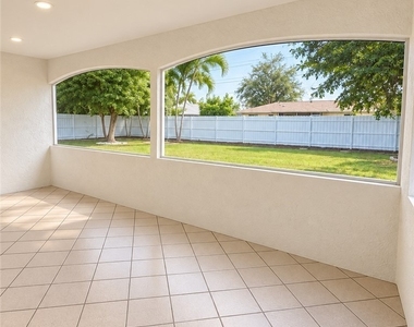 1424 Se 22nd Terrace - Photo Thumbnail 11