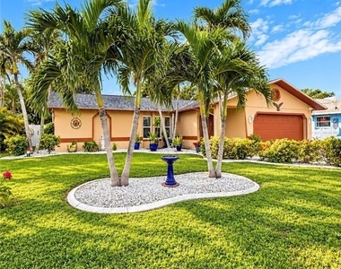 1424 Se 22nd Terrace - Photo Thumbnail 1