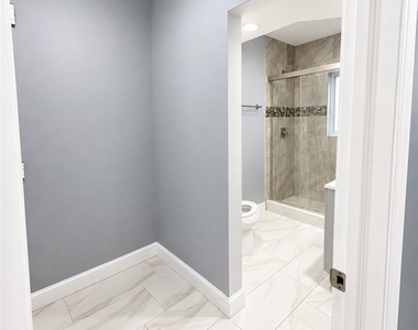 1424 Se 22nd Terrace - Photo Thumbnail 18