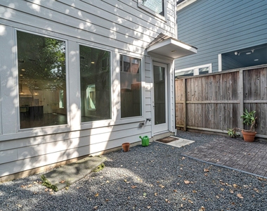 1723 Michigan Street - Photo Thumbnail 21